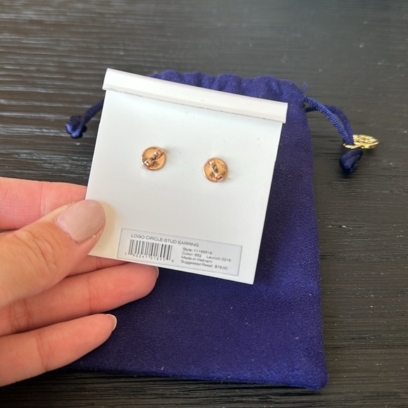 Tory Burch • Logo Circle Stud Earring - Picture 3 of 3